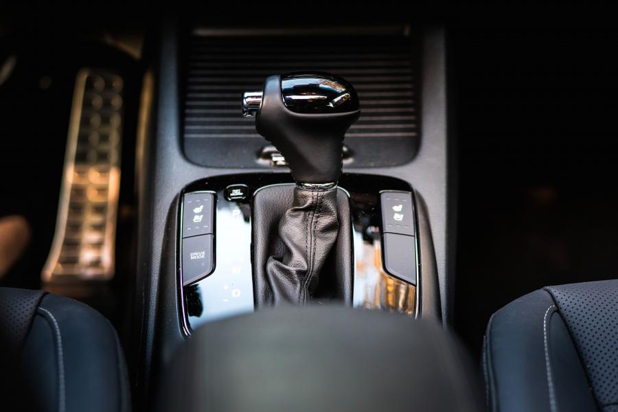 Детали интерьера Kia Forte5 2016 года  (фото 37 из 37)